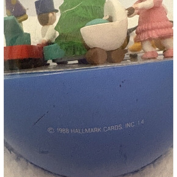 Vintage Set Of 2 Hallmark Keepsake Light & Motion Ornaments UNTESTED 1988 - Picture 3 of 14